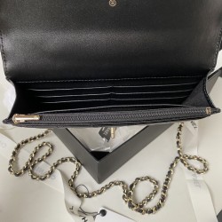 23k Enamel Handle Sheepskin Chain Bag 19cm Black