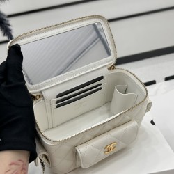 A96023 Pocket Box Bag 17cm White